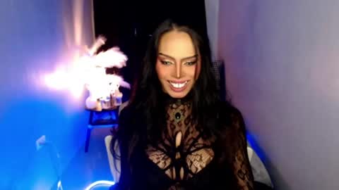 Mistress MikeyAlawi online show from 06/19/26, 02:05