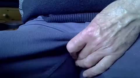 mikeybed online show from 12/04/24, 09:40