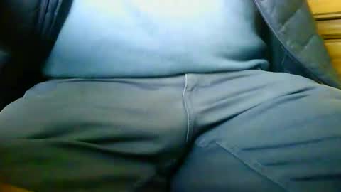 Snapshot of mikeybed chatting on 02/24/26, 01:09 mikeybed online show from 02/24/26, 01:09