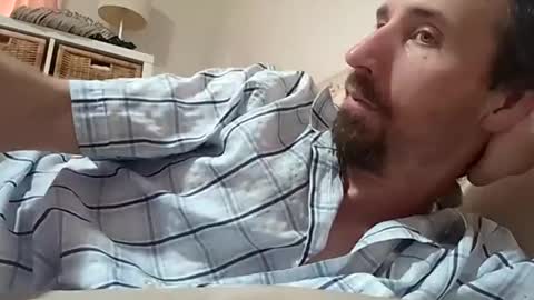 Snapshot of mikeyboy6666 chatting on 12/26/24, 03:59 Mikey Boy online show from 12/26/24, 03:59