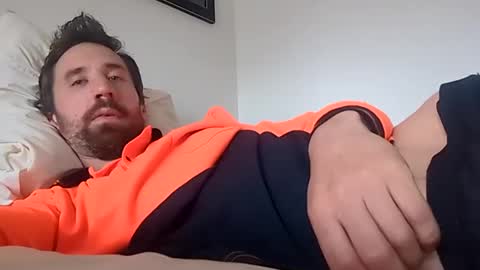 Snapshot of mikeyboy6666 chatting on 01/15/25, 05:50 Mikey Boy online show from 01/15/25, 05:50