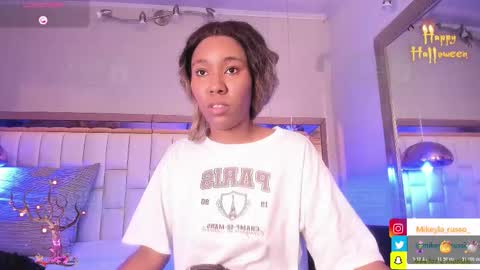 Mikeyla  online show from 10/24/25, 08:05