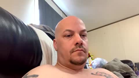 Snapshot of mikeylikesit2222 chatting on 12/15/24, 05:42 mikeylikesit2222 online show from 12/15/24, 05:42