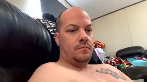 Snapshot of mikeylikesit2222 chatting on 02/02/25, 05:59 mikeylikesit2222 online show from 02/02/25, 05:59