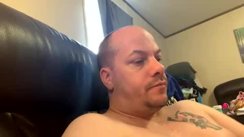 Snapshot of mikeylikesit2222 chatting on 10/11/25, 02:26 mikeylikesit2222 online show from 10/11/25, 02:26