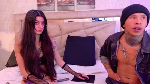 Mike  Sara online show from 12/01/25, 12:10