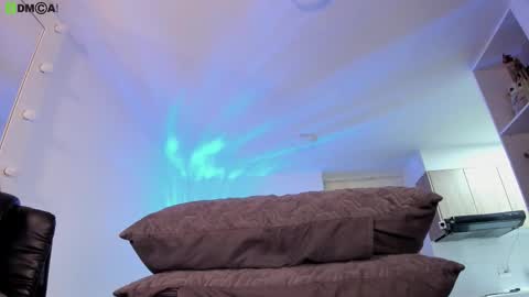 Snapshot of mikeyvioleta chatting on 02/25/26, 10:14 VIOLETAMIKE online show from 02/25/26, 10:14