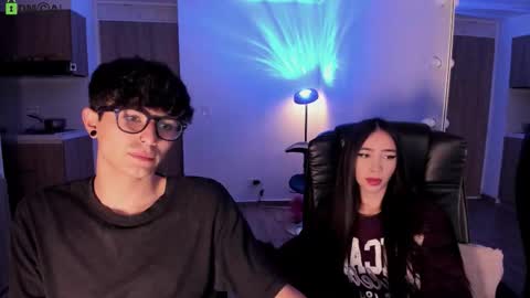 Snapshot of mikeyvioleta chatting on 02/28/26, 10:49 VIOLETAMIKE online show from 02/28/26, 10:49