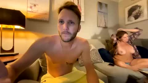 Snapshot of mikeywhite123 chatting on 10/23/25, 10:25 mikeywhite123 online show from 10/23/25, 10:25