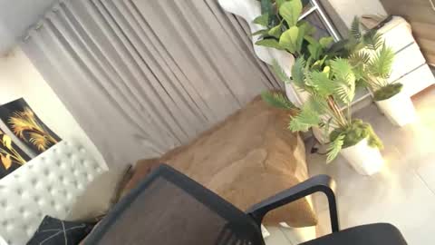 Snapshot of mikha_sensual chatting on 04/11/26, 02:49 Theresa Luna online show from 04/11/26, 02:49