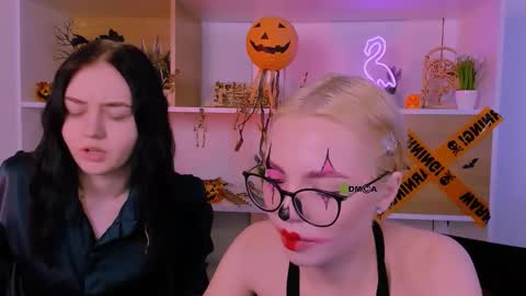 miki_ti online show from 10/31/25, 09:43