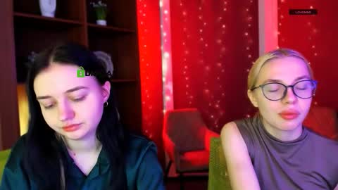 miki_ti online show from 12/05/25, 06:44