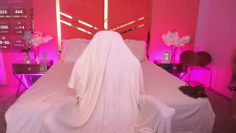 Snapshot of mikiikiwi chatting on 04/14/26, 11:11 Miki online show from 04/14/26, 11:11