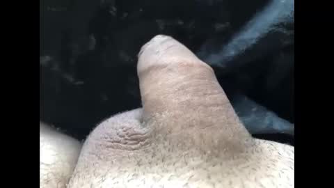 Snapshot of mikke332 chatting on 12/15/24, 01:22 mikke332 online show from 12/15/24, 01:22