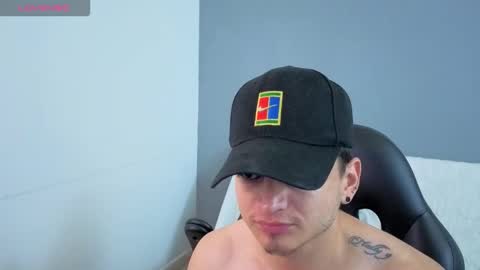Snapshot of mikke_love chatting on 02/05/26, 02:11 MIKKE online show from 02/05/26, 02:11
