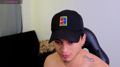 Snapshot of mikke_love chatting on 02/17/26, 02:35 MIKKE online show from 02/17/26, 02:35