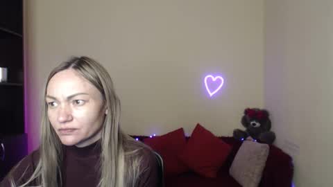 Snapshot of mikkey_mouse8 chatting on 04/28/26, 11:26 Adalina online show from 04/28/26, 11:26