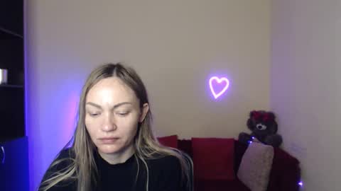 Snapshot of mikkey_mouse8 chatting on 05/02/26, 05:34 Adalina online show from 05/02/26, 05:34