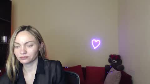 Snapshot of mikkey_mouse8 chatting on 05/30/26, 05:26 Adalina online show from 05/30/26, 05:26
