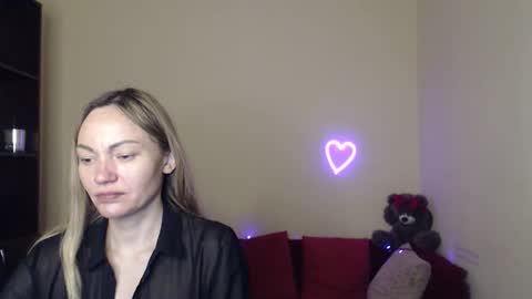 Snapshot of mikkey_mouse8 chatting on 06/02/26, 11:23 Adalina online show from 06/02/26, 11:23