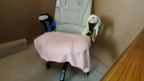 Snapshot of mikky36b chatting on 03/09/25, 11:58 Michael online show from 03/09/25, 11:58