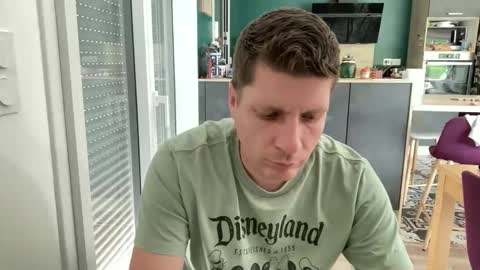miklp8463 online show from 06/08/26, 11:43