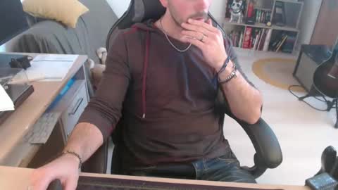Snapshot of mikmik91 chatting on 03/04/26, 03:51 mikmik91 online show from 03/04/26, 03:51