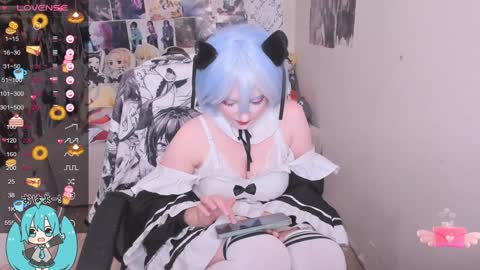 Miku online show from 12/01/24, 11:36