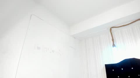   miku katsuragi  online show from 09/30/25, 01:43