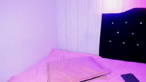   miku katsuragi  online show from 10/08/25, 06:22