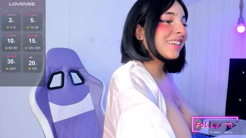   miku katsuragi  online show from 12/14/25, 06:41