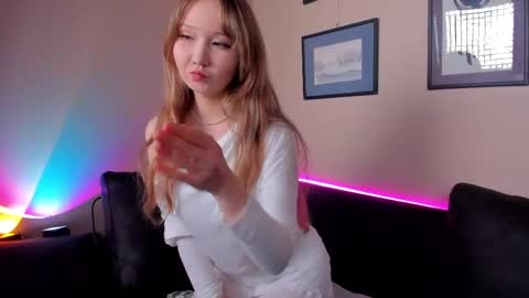 Miku online show from 04/12/26, 11:48