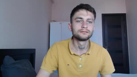 Snapshot of mikw63 chatting on 03/29/26, 05:51 Sin online show from 03/29/26, 05:51