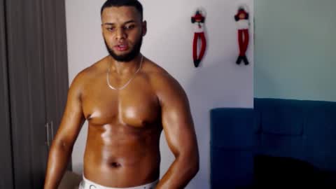 Snapshot of miky_xxx chatting on 11/21/25, 03:05 Miky online show from 11/21/25, 03:05