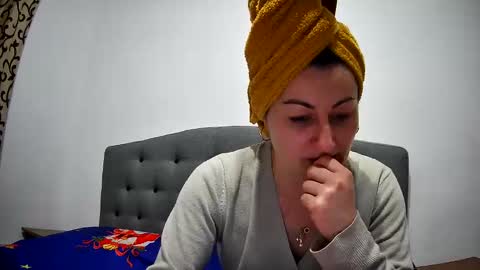 Mikyloveu online show from 12/23/24, 04:39