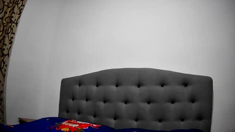 Mikyloveu online show from 12/26/24, 05:30