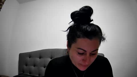 Mikyloveu online show from 02/04/25, 07:22