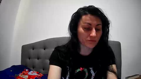 Snapshot of mikyloveu chatting on 04/07/26, 03:23 Mikyloveu online show from 04/07/26, 03:23