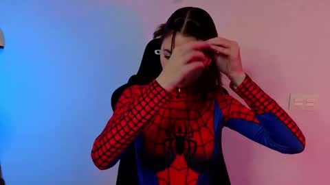 Milkiss online show from 12/05/25, 04:36