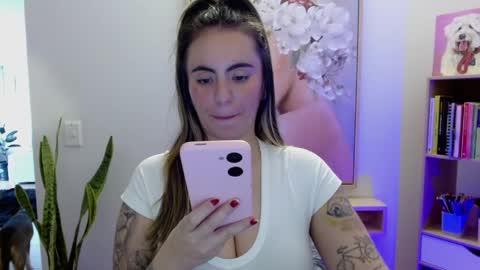 Snapshot of mila23_ chatting on 06/03/26, 04:23 Camila online show from 06/03/26, 04:23