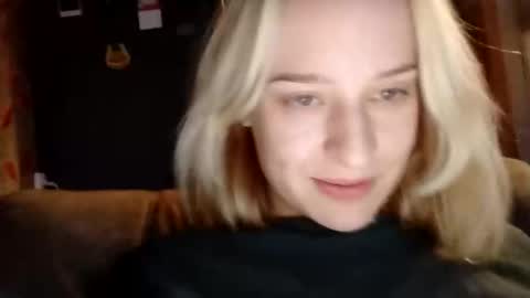 Snapshot of mila_420 chatting on 11/02/25, 11:34 Mila 420 online show from 11/02/25, 11:34