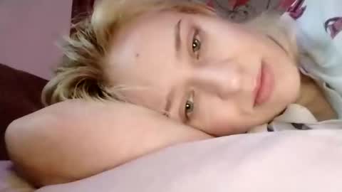 Snapshot of mila_420 chatting on 11/26/25, 11:00 Mila 420 online show from 11/26/25, 11:00