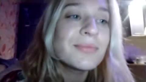 Snapshot of mila_420 chatting on 12/03/25, 06:50 Mila 420 online show from 12/03/25, 06:50