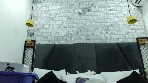 mila_adamss online show from 01/13/25, 10:58