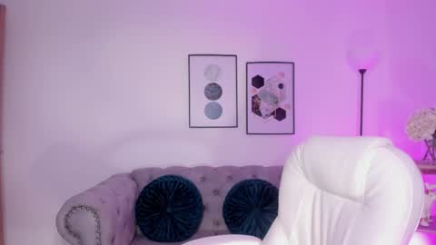 mila_blaze online show from 11/02/25, 02:47