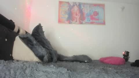 Snapshot of mila_dash chatting on 12/07/24, 12:52 Mila Dash online show from 12/07/24, 12:52