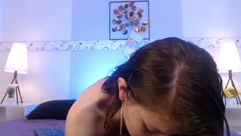 Snapshot of mila_gh1 chatting on 12/26/24, 08:21 Mila online show from 12/26/24, 08:21