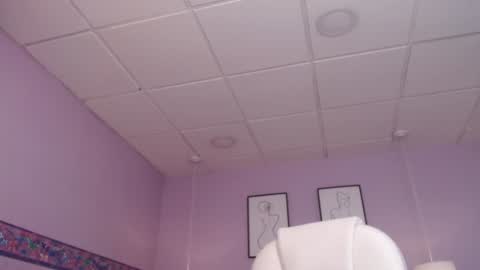 Snapshot of mila_gh1 chatting on 01/10/25, 10:57 Mila online show from 01/10/25, 10:57