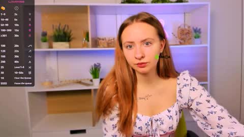 Snapshot of mila_glow chatting on 09/15/25, 08:25 mila_glow online show from 09/15/25, 08:25