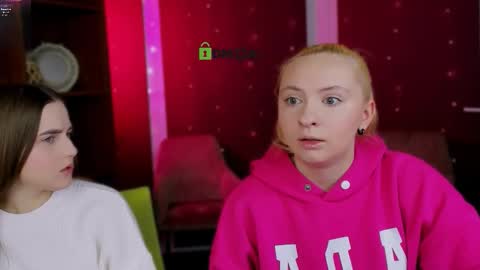 mila_glow online show from 12/20/25, 06:53